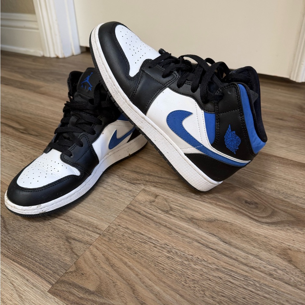 Jordan 1 Mid White Black Racer blue